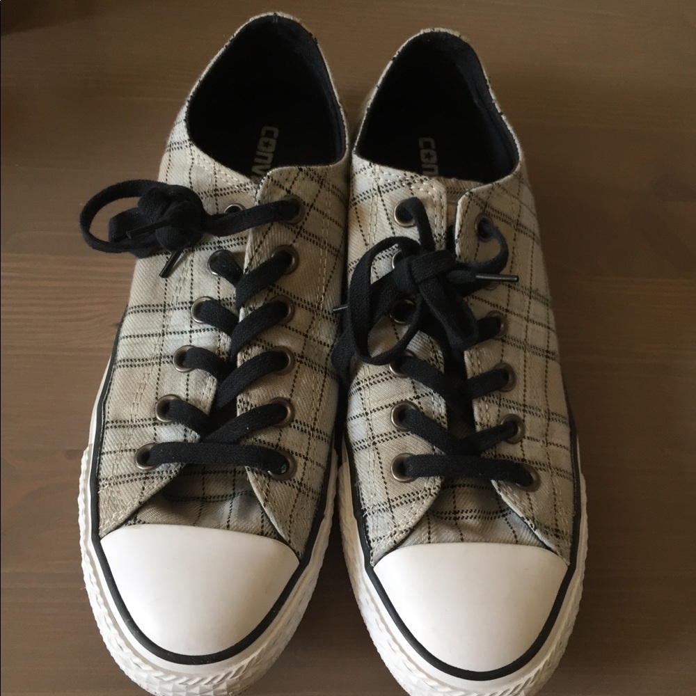 Converse, size 9
